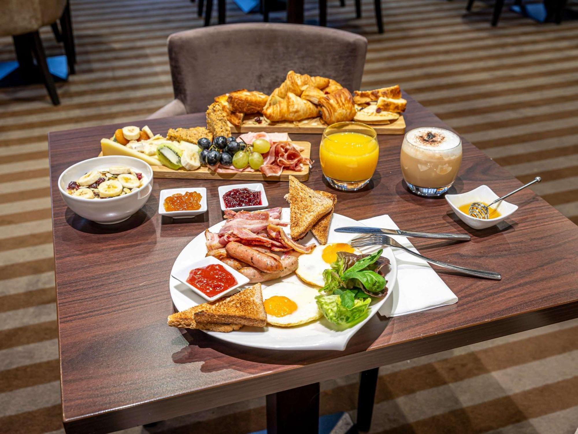 Mercure Paris Saint Cloud Hippodrome Экстерьер фото