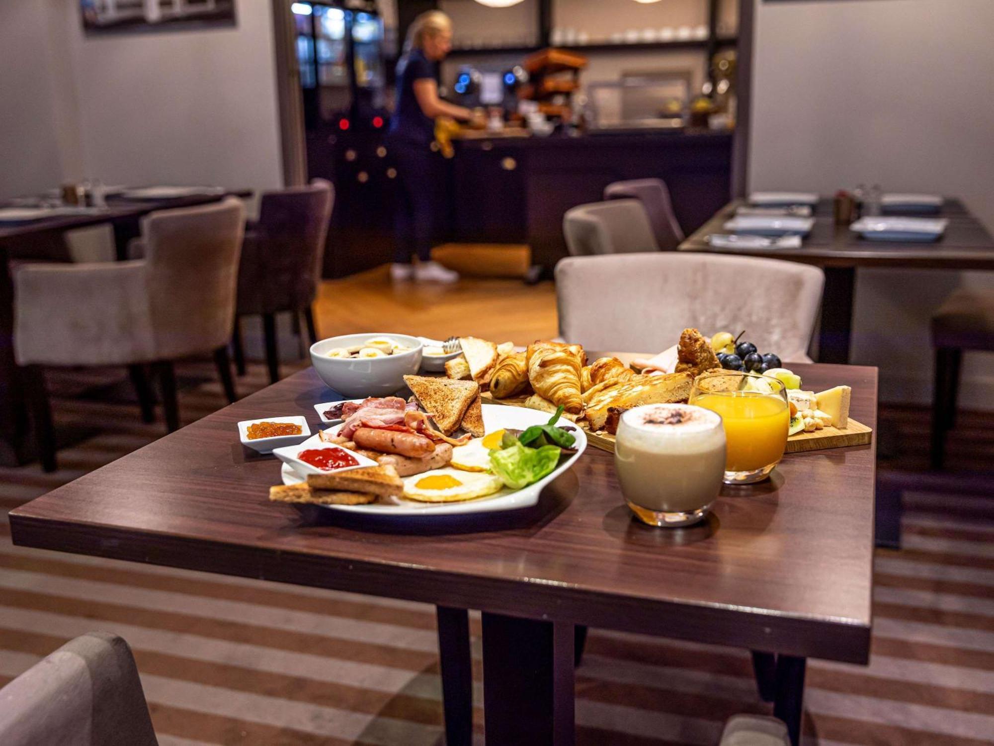 Mercure Paris Saint Cloud Hippodrome Экстерьер фото